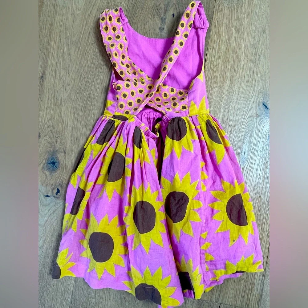 Mini boden cotton Sunflower pinafore dress 4-5t - Picture 2 of 2